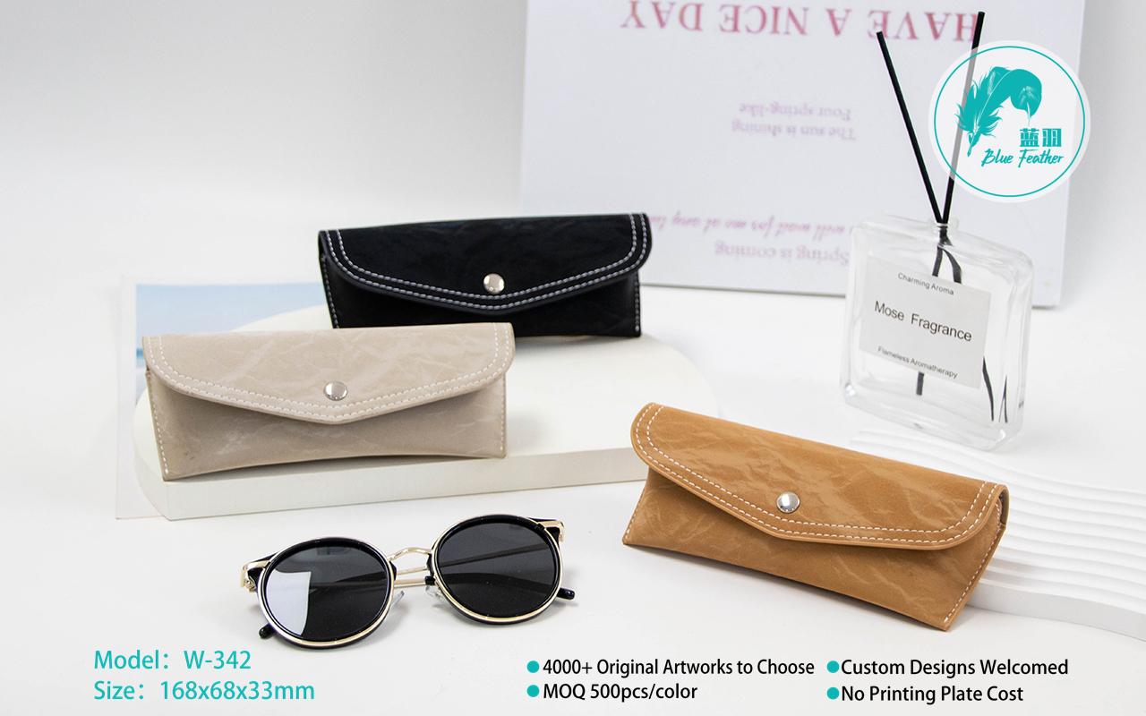 Protective Semi Soft Optical Case in Classic Shades with Soft Interior for Unisex